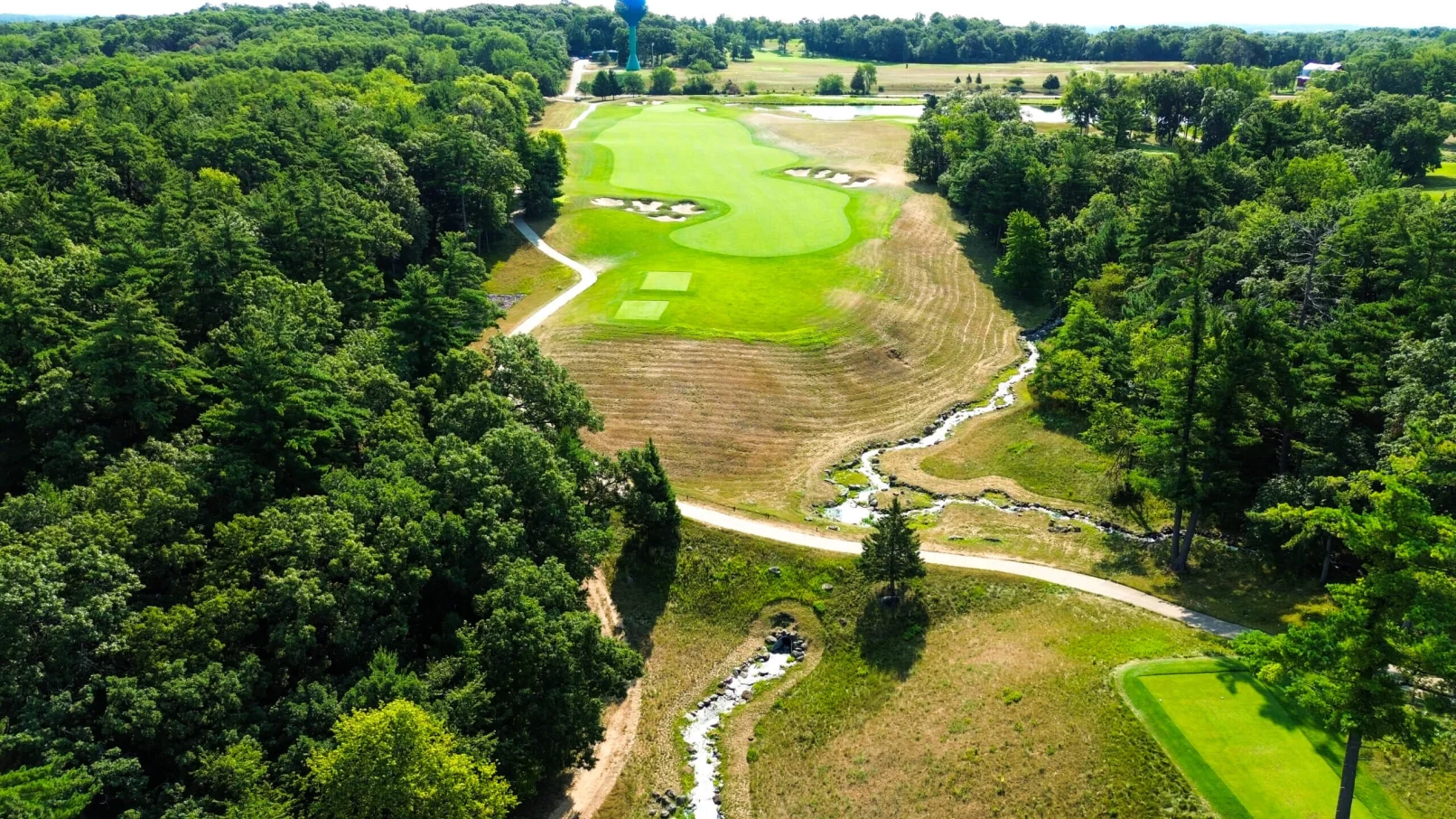 Wild Rock Golf drone overview of the course, focusing on hole 3.